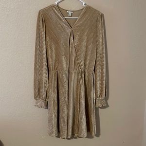 Cato velvet wrap dress, size M, color Gold